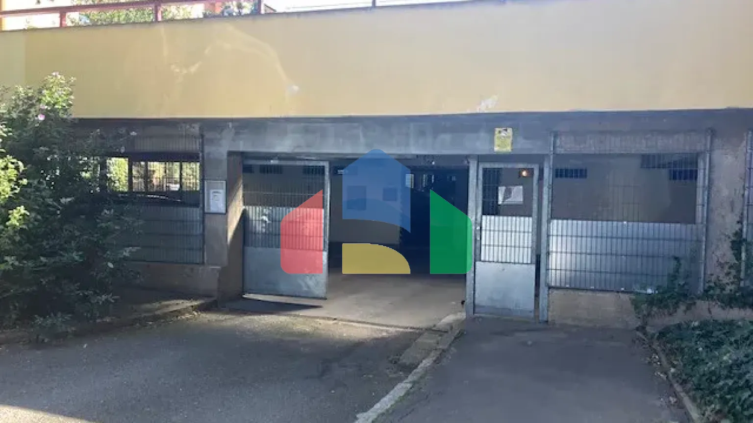 На продажу парковки 16 m²