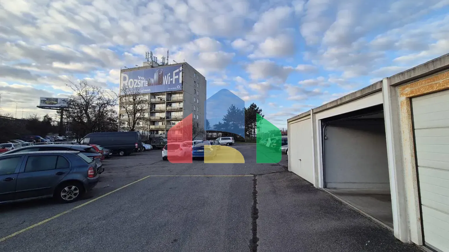 На продажу гаражи 16 m²