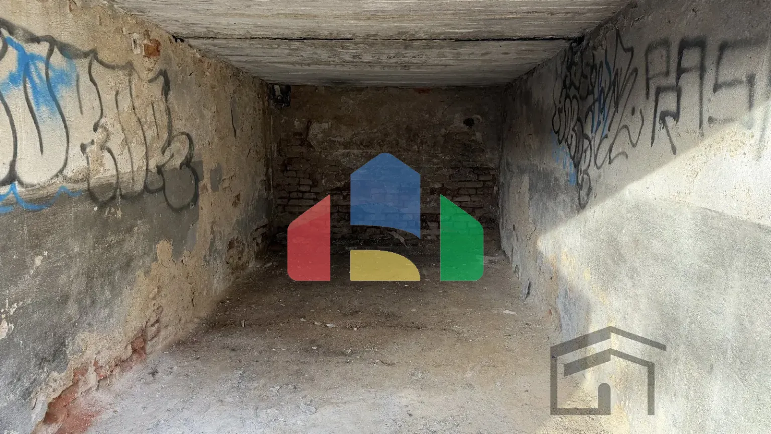 На продажу гаражи 18 m²