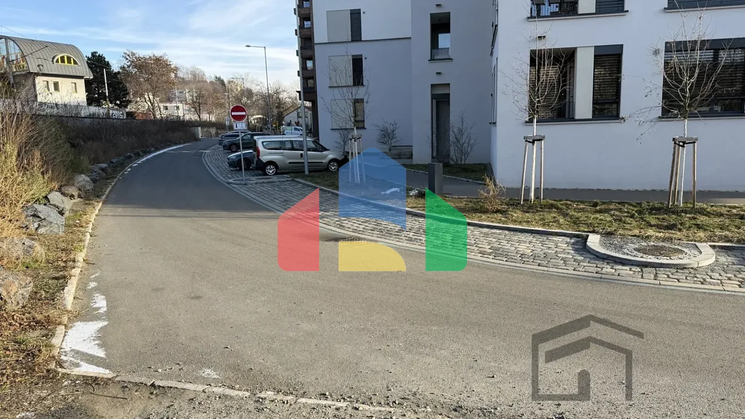 На продажу гаражи 18 m²