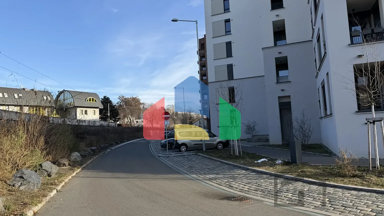 На продажу гаражи 18 m²