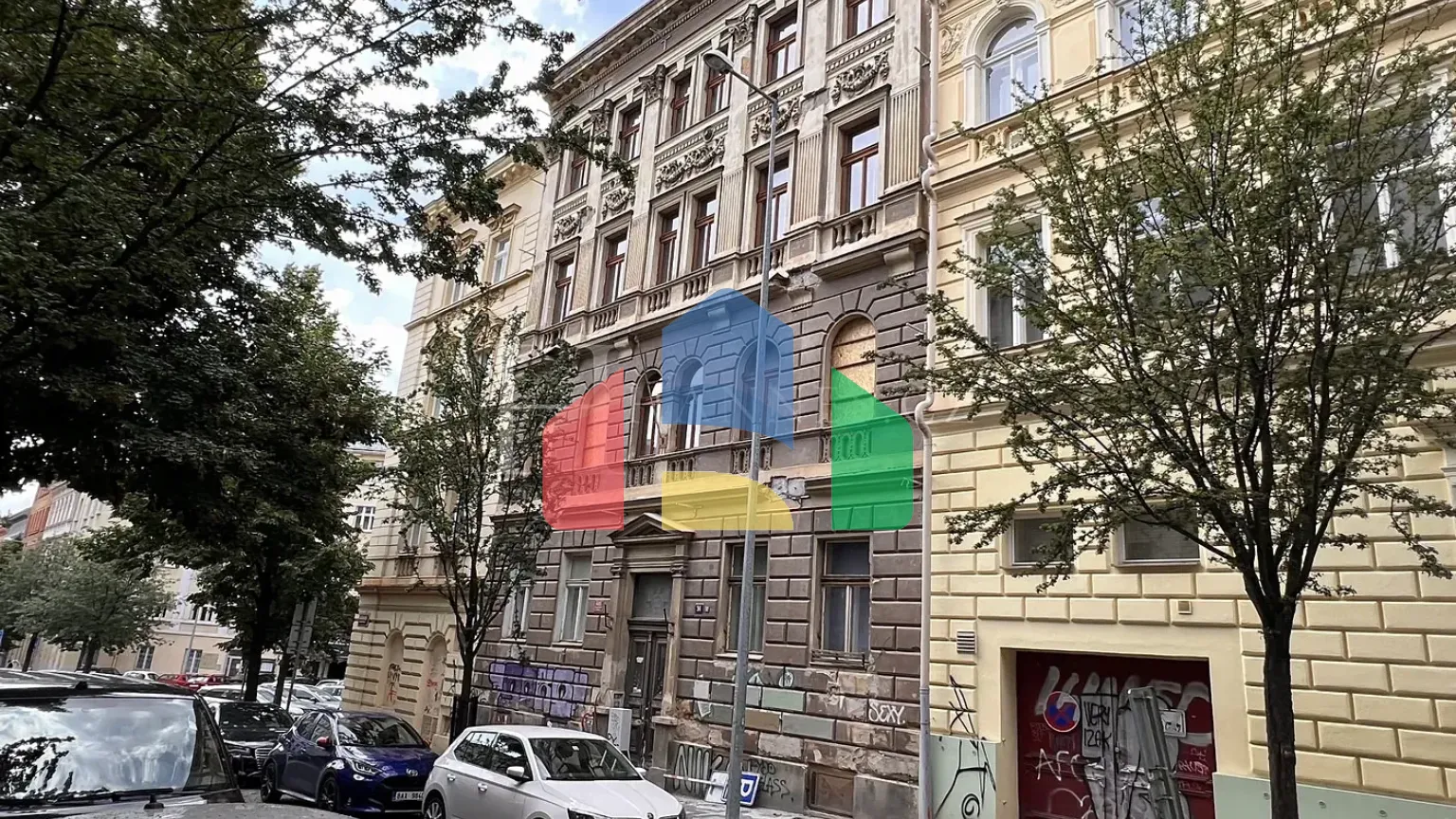 На продажу многоквартирные дома 1015 m²