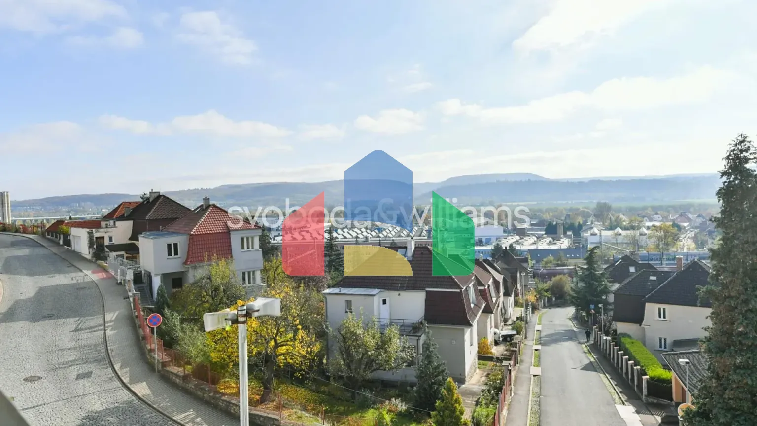 На продажу многоквартирные дома 348 m²