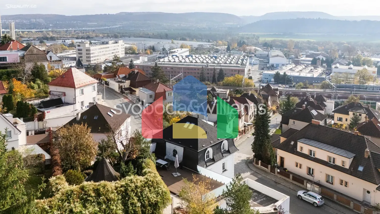 На продажу многоквартирные дома 348 m²