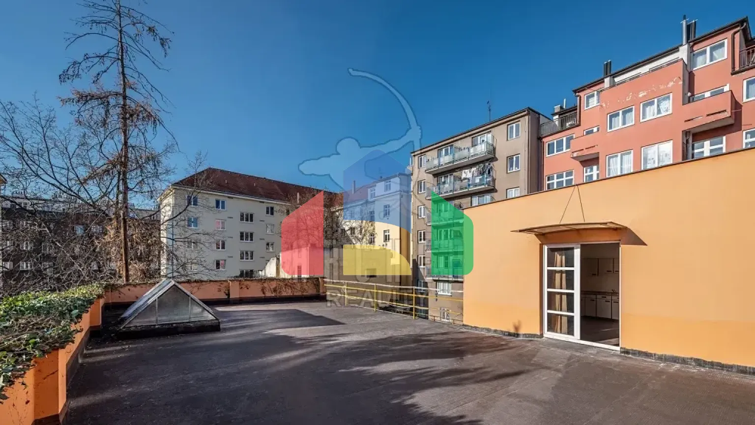 На продажу офисные помещения 319 m²