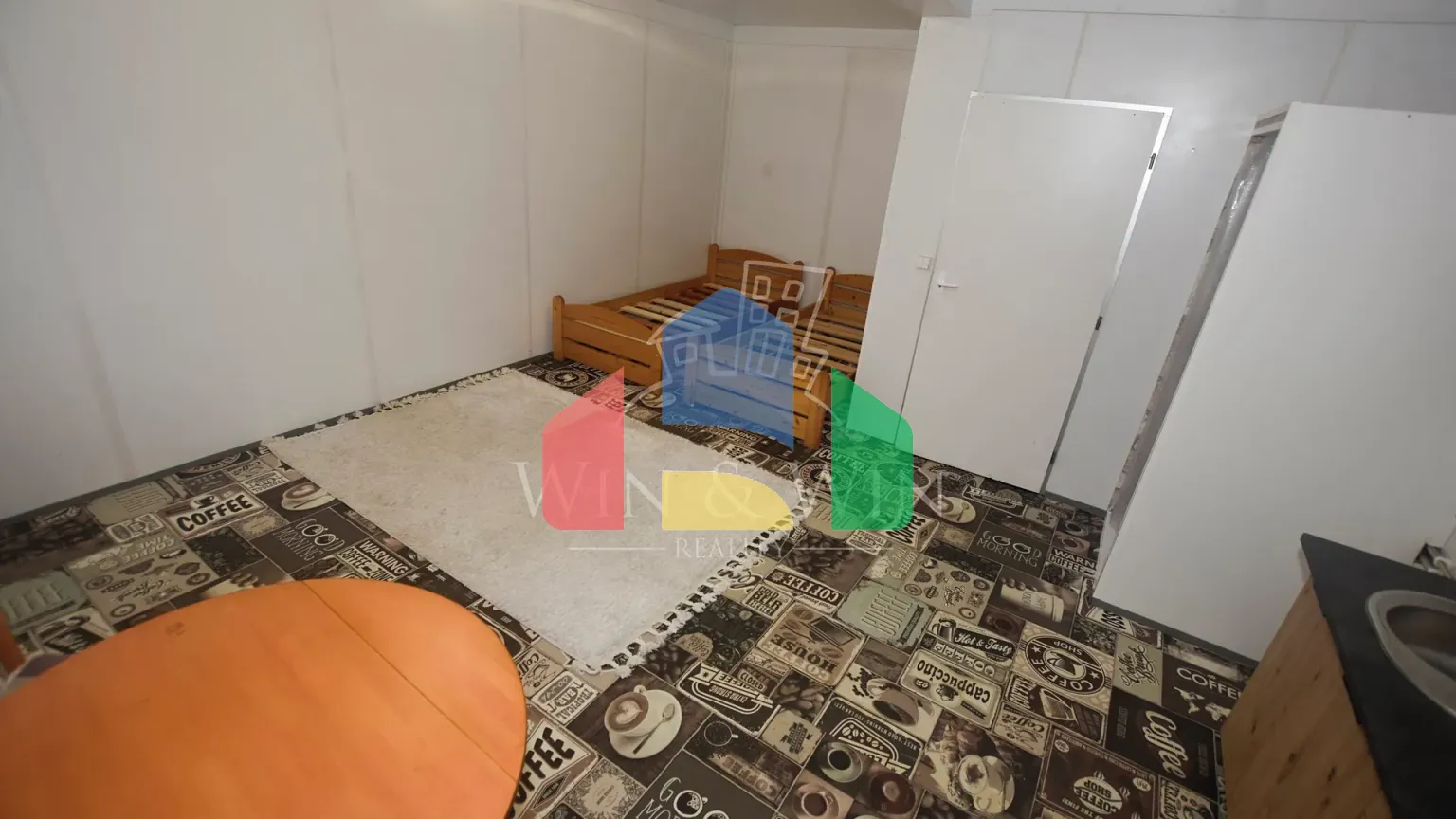 На продажу участки под строительство 407 m²