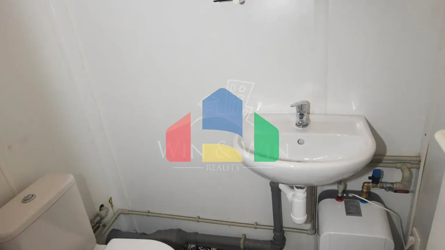 На продажу участки под строительство 407 m²