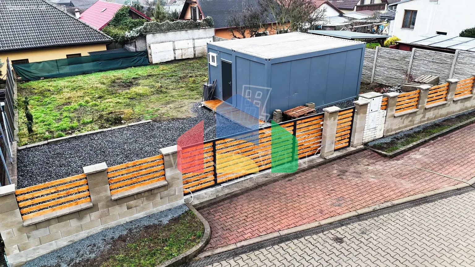 На продажу участки под строительство 407 m²