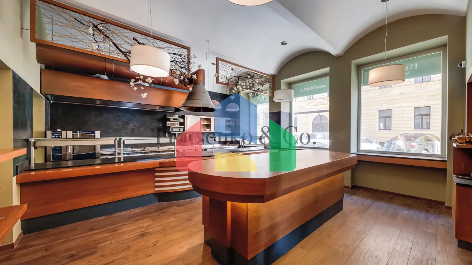 На продажу рестораны 230 m²