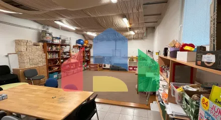 На продажу торговые помещения 83 m²