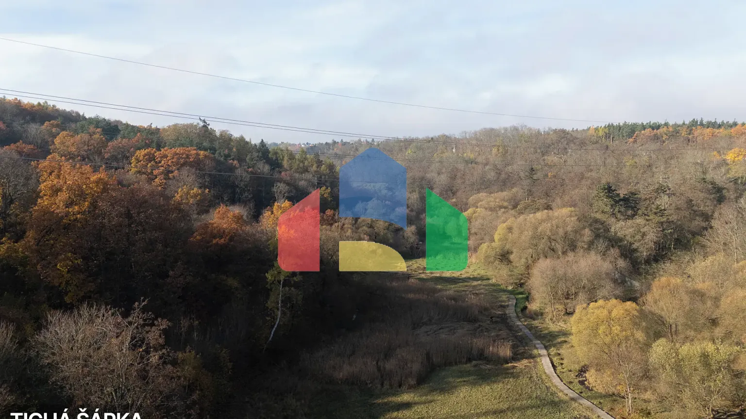 На продажу участки под строительство 550 m²