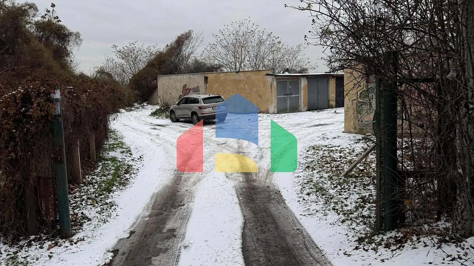 На продажу гаражи 18 m²