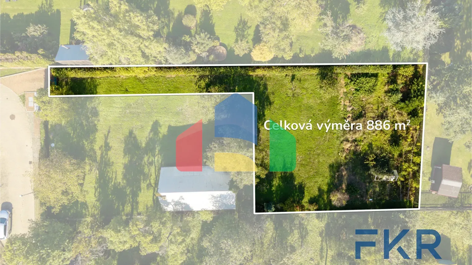 На продажу участки под строительство 886 m²