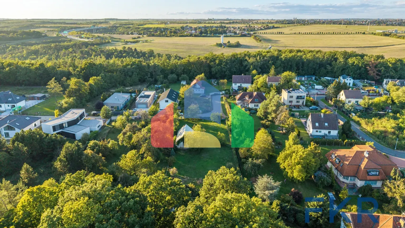 На продажу участки под строительство 886 m²