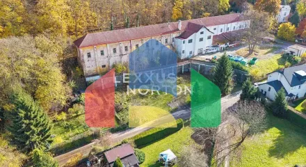 На продажу участки под строительство 598 m²