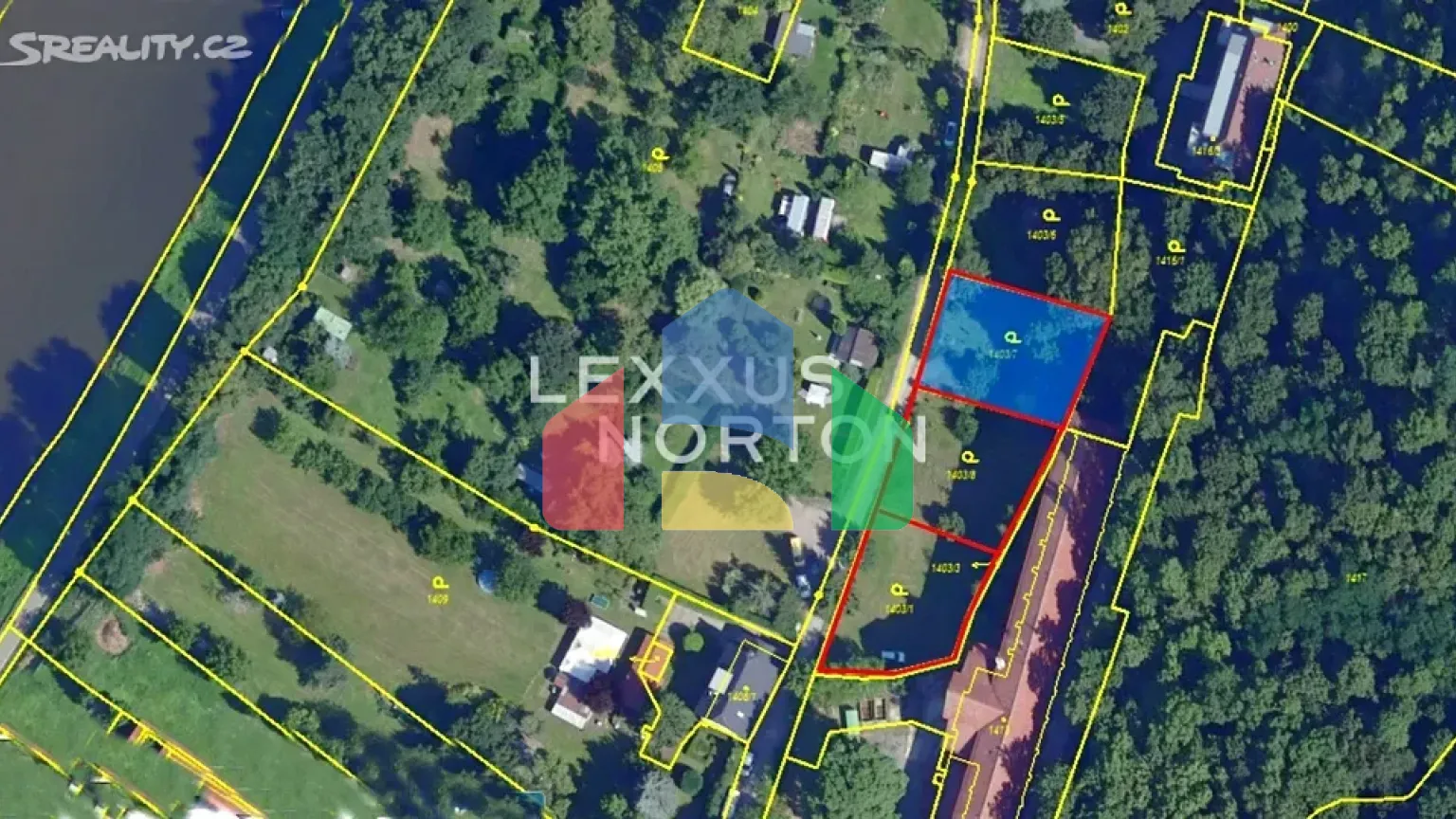 На продажу участки под строительство 598 m²