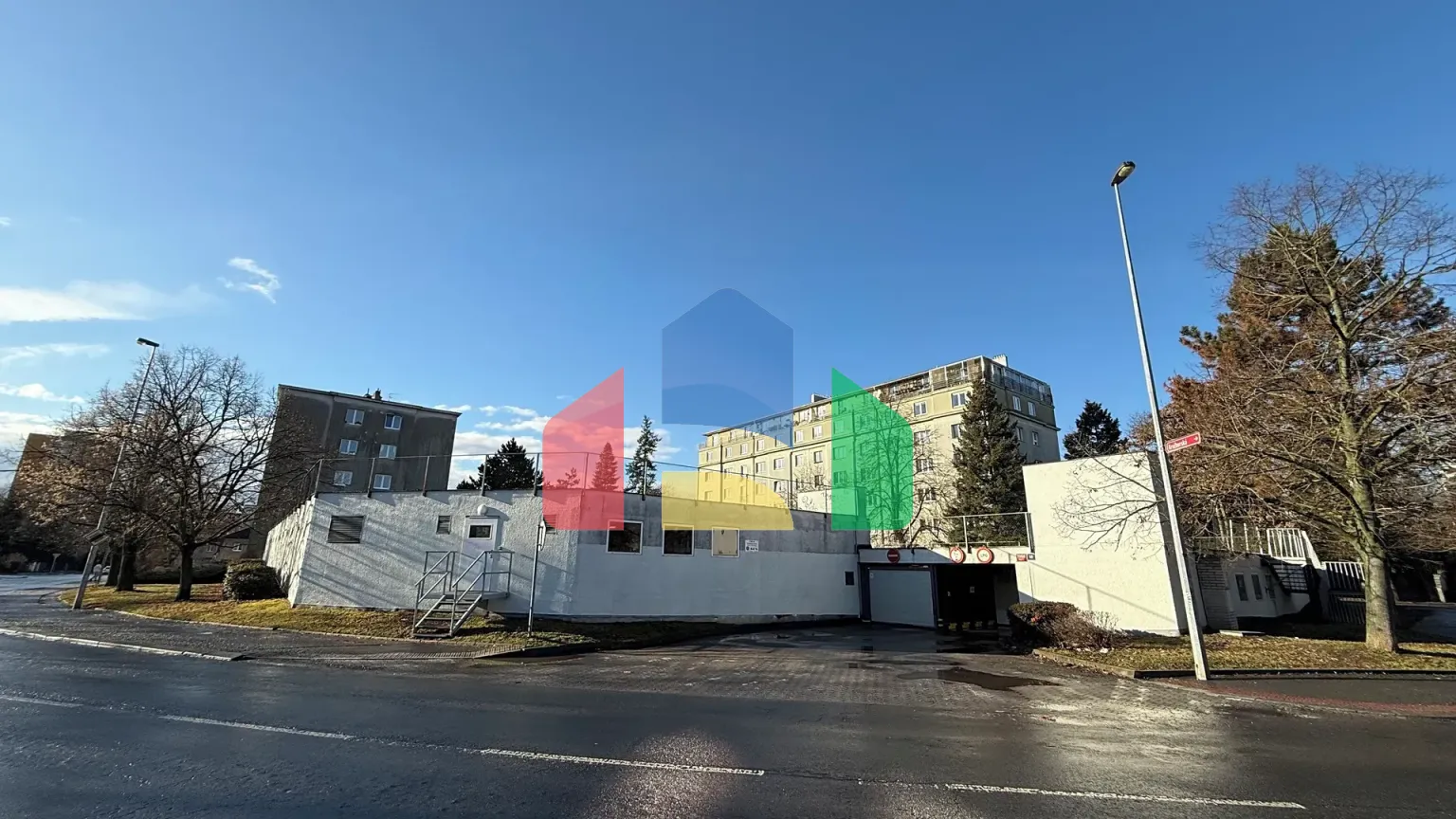 На продажу гаражи 16 m²