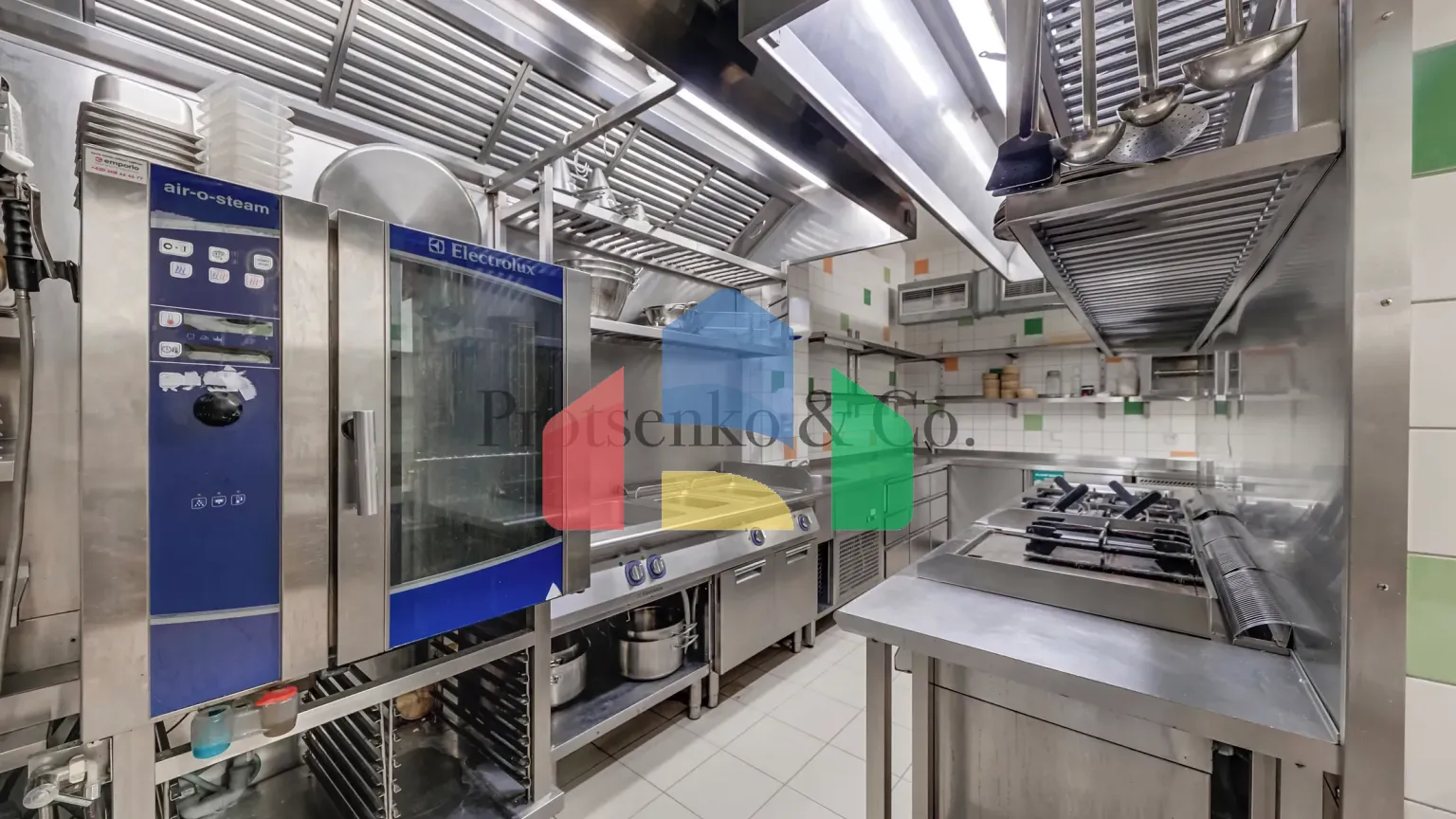 На продажу рестораны 425 m²