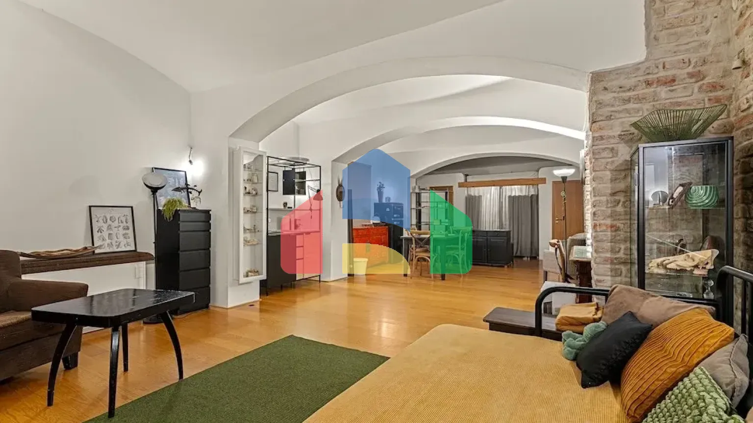 На продажу другие объекты коммерческой недвижимости 66 m²