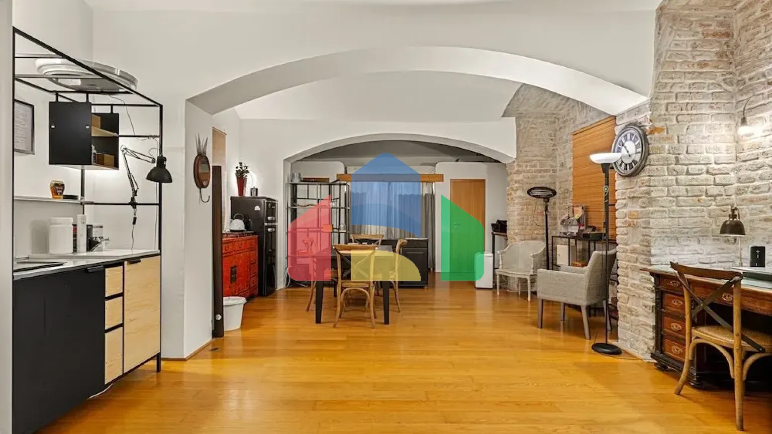 На продажу другие объекты коммерческой недвижимости 66 m²