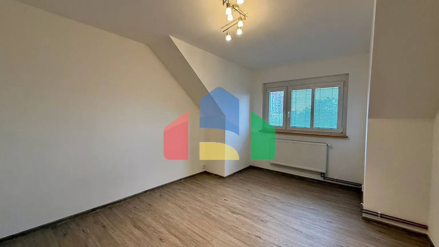 На продажу многоквартирные дома 260 m²