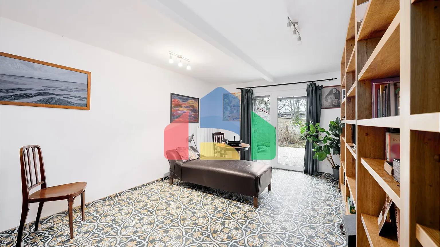 На продажу многоквартирные дома 260 m²