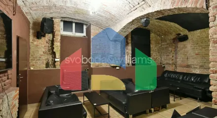 На продажу торговые помещения 184 m²