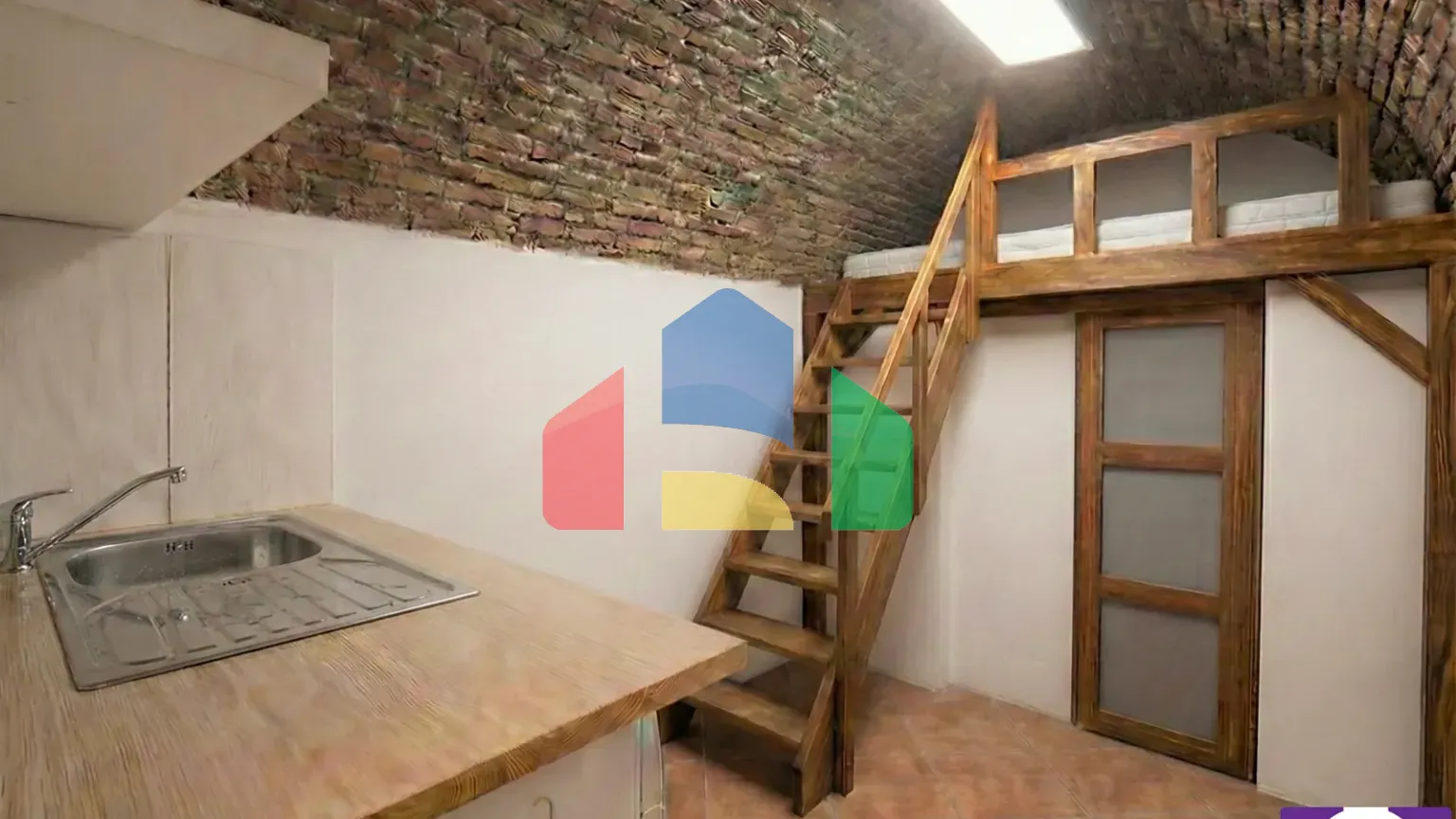 На продажу отели, гостиницы 16 m²