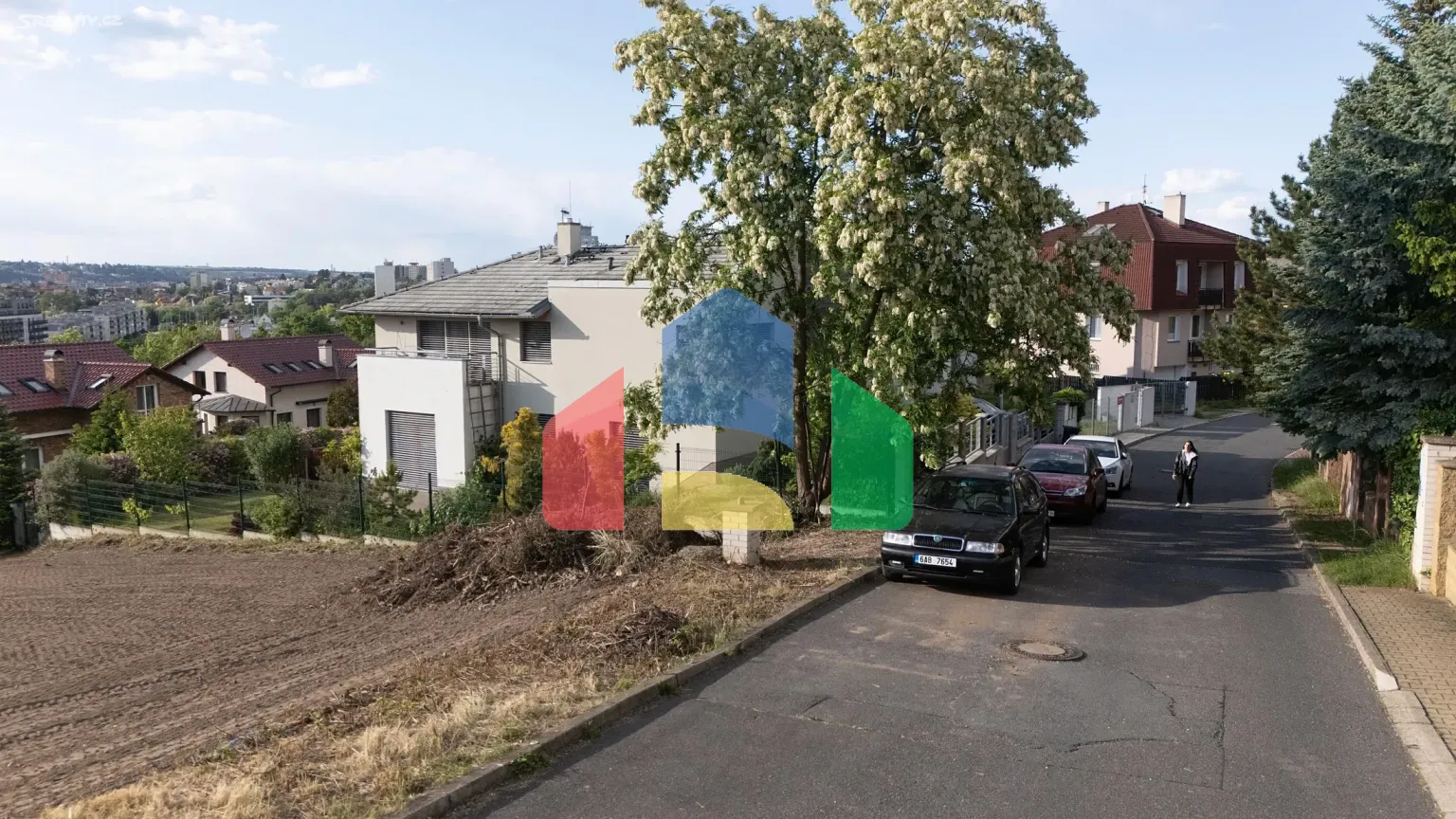 На продажу участки под строительство 753 m²