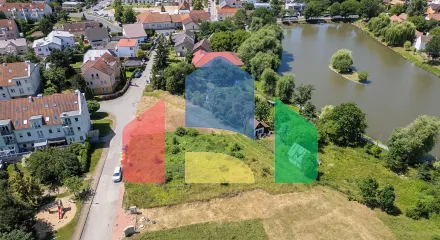 На продажу участки под строительство 695 m²