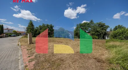 На продажу участки под строительство 695 m²