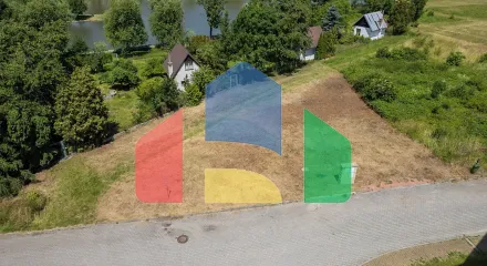 На продажу участки под строительство 695 m²