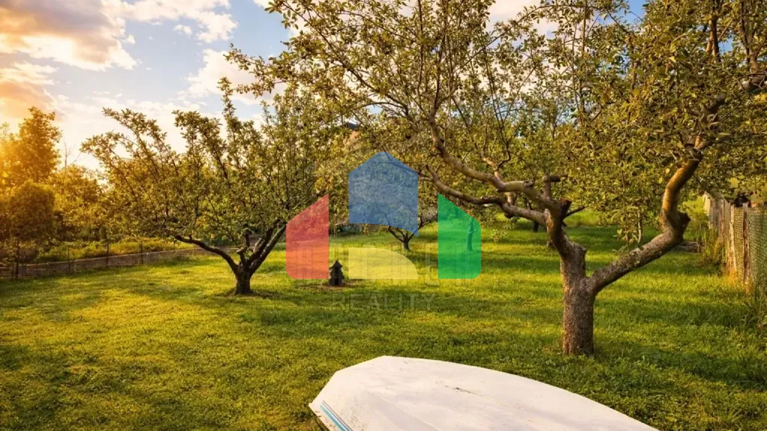 На продажу участки под строительство 530 m²