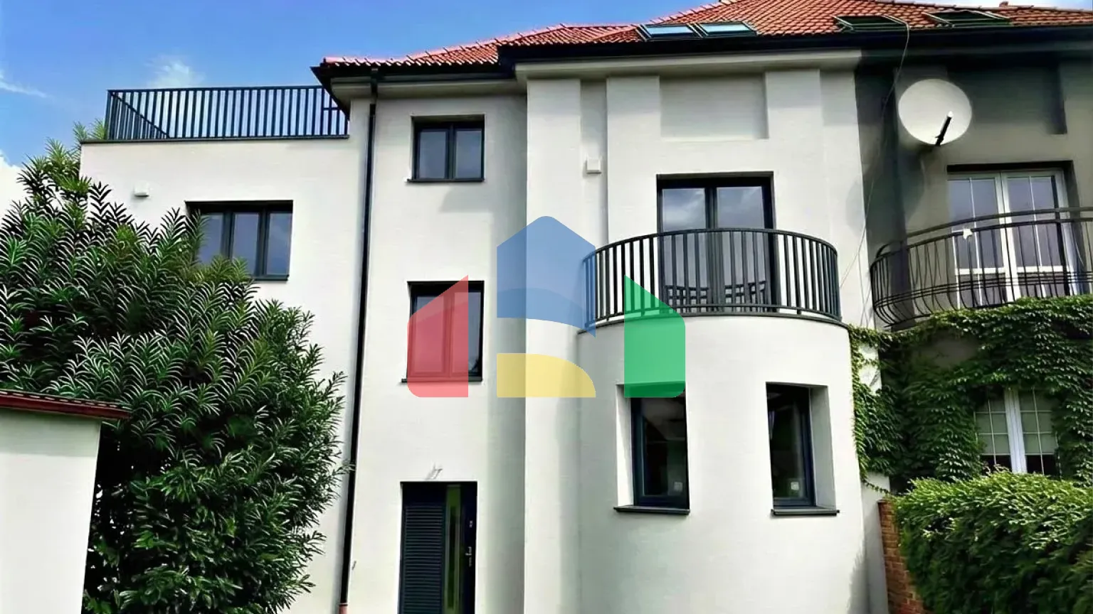 На продажу многоквартирные дома 200 m²