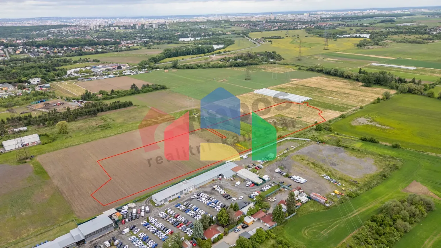 На продажу сельскохозяйственные земли 28484 m²