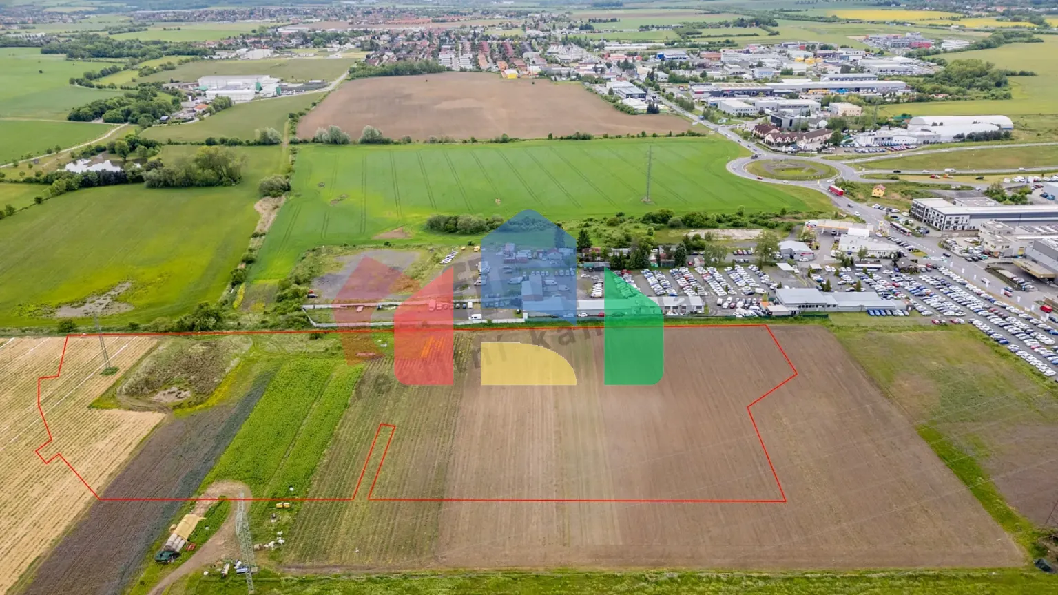 На продажу сельскохозяйственные земли 28484 m²