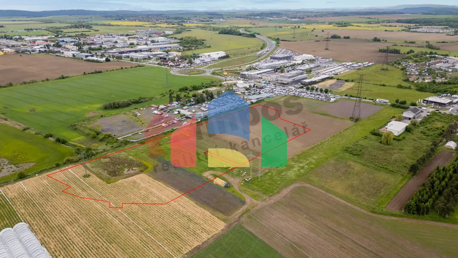 На продажу сельскохозяйственные земли 28484 m²