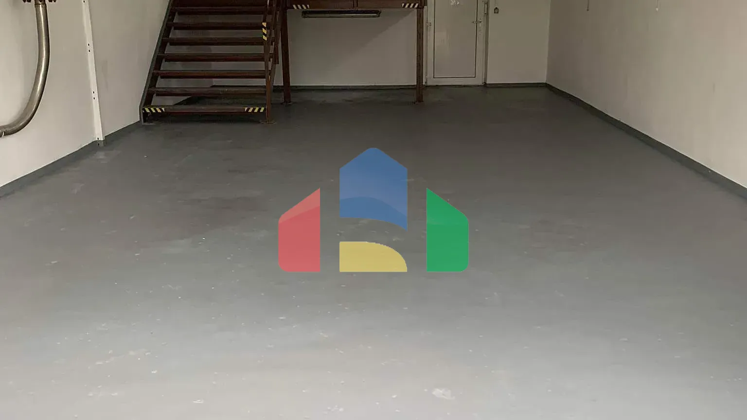 На продажу производственные цеха 210 m²