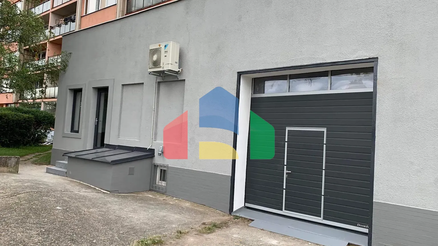 На продажу производственные цеха 210 m²