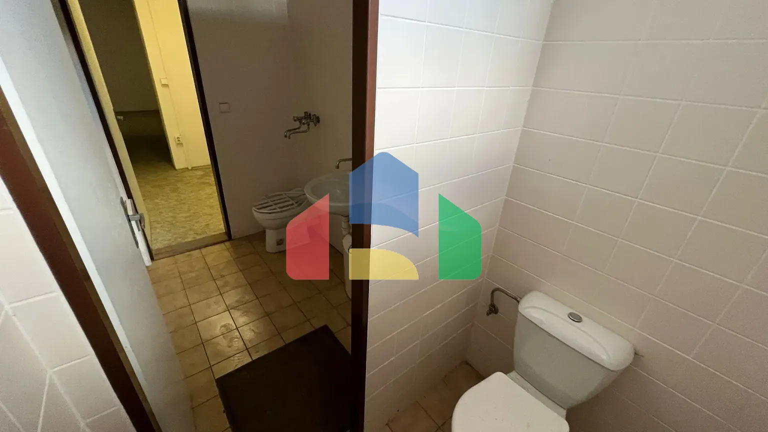 На продажу производственные цеха 210 m²