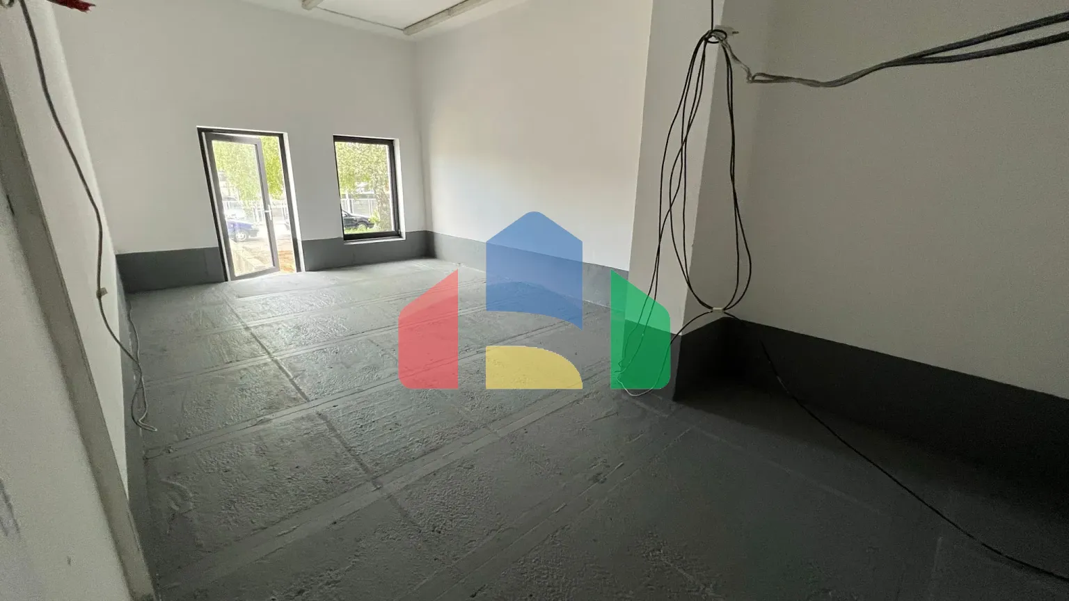 На продажу производственные цеха 210 m²