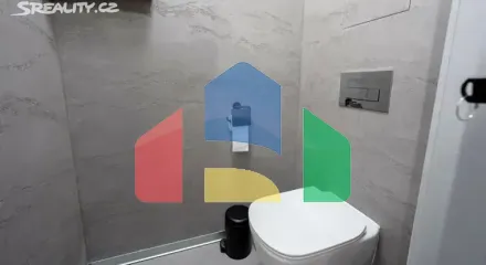 На продажу торговые помещения 90 m²