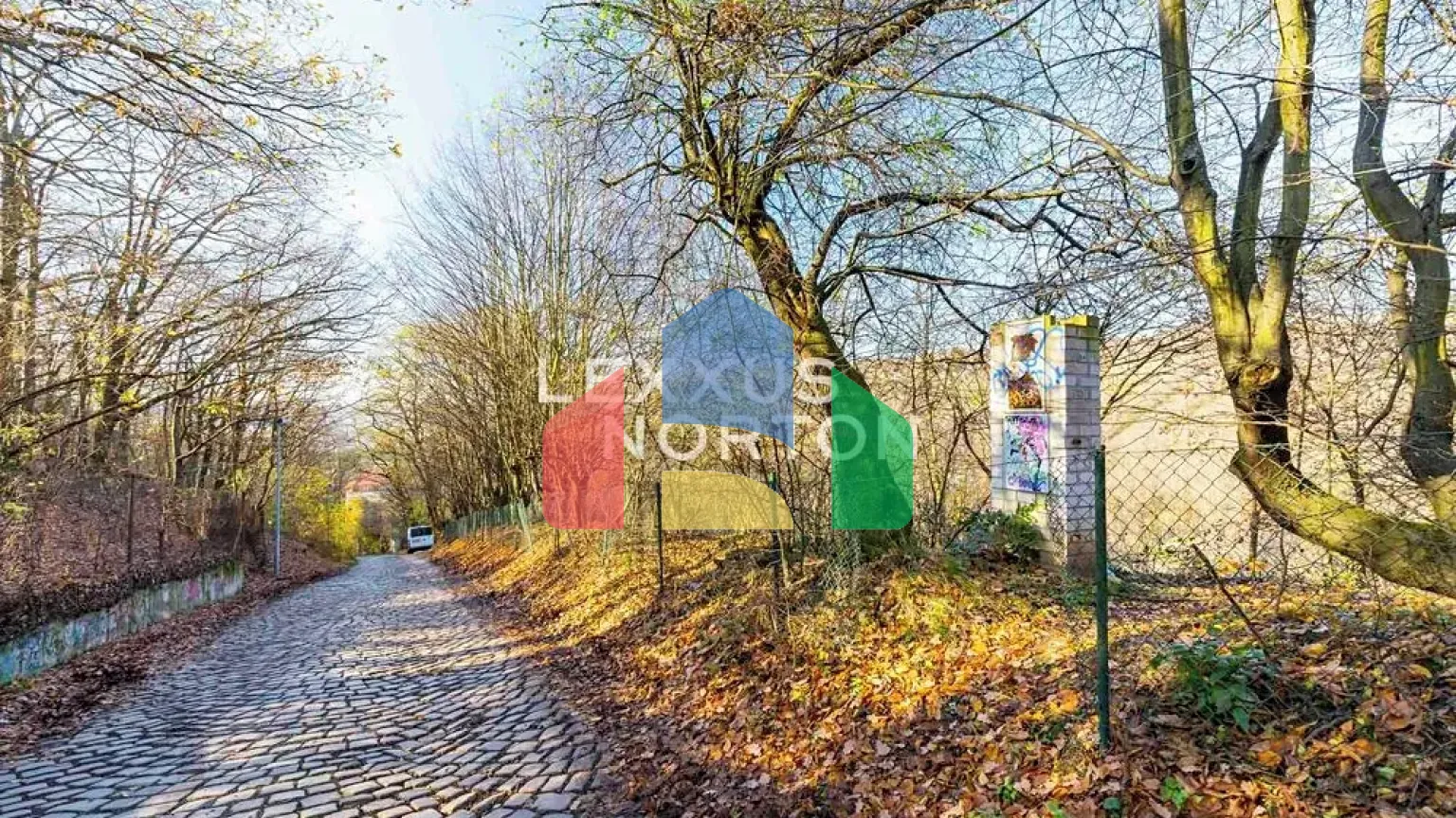 На продажу участки под строительство 2570 m²