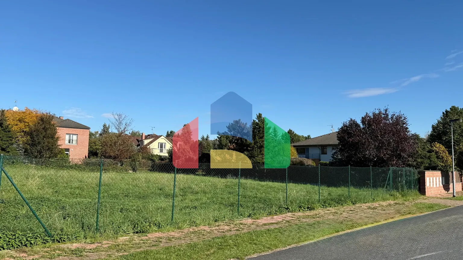 На продажу участки под строительство 1214 m²