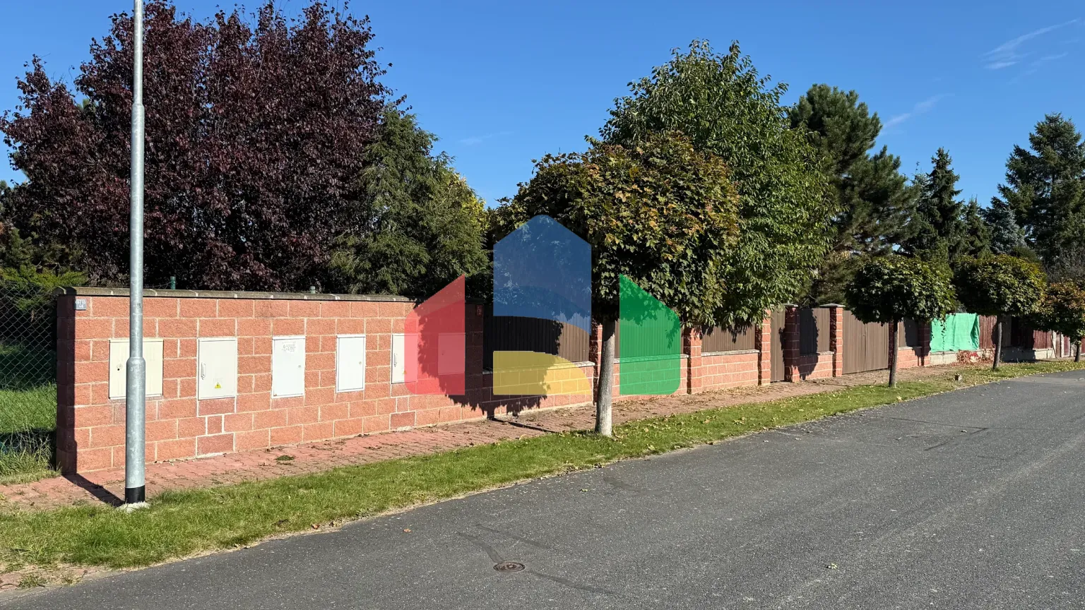 На продажу участки под строительство 1214 m²