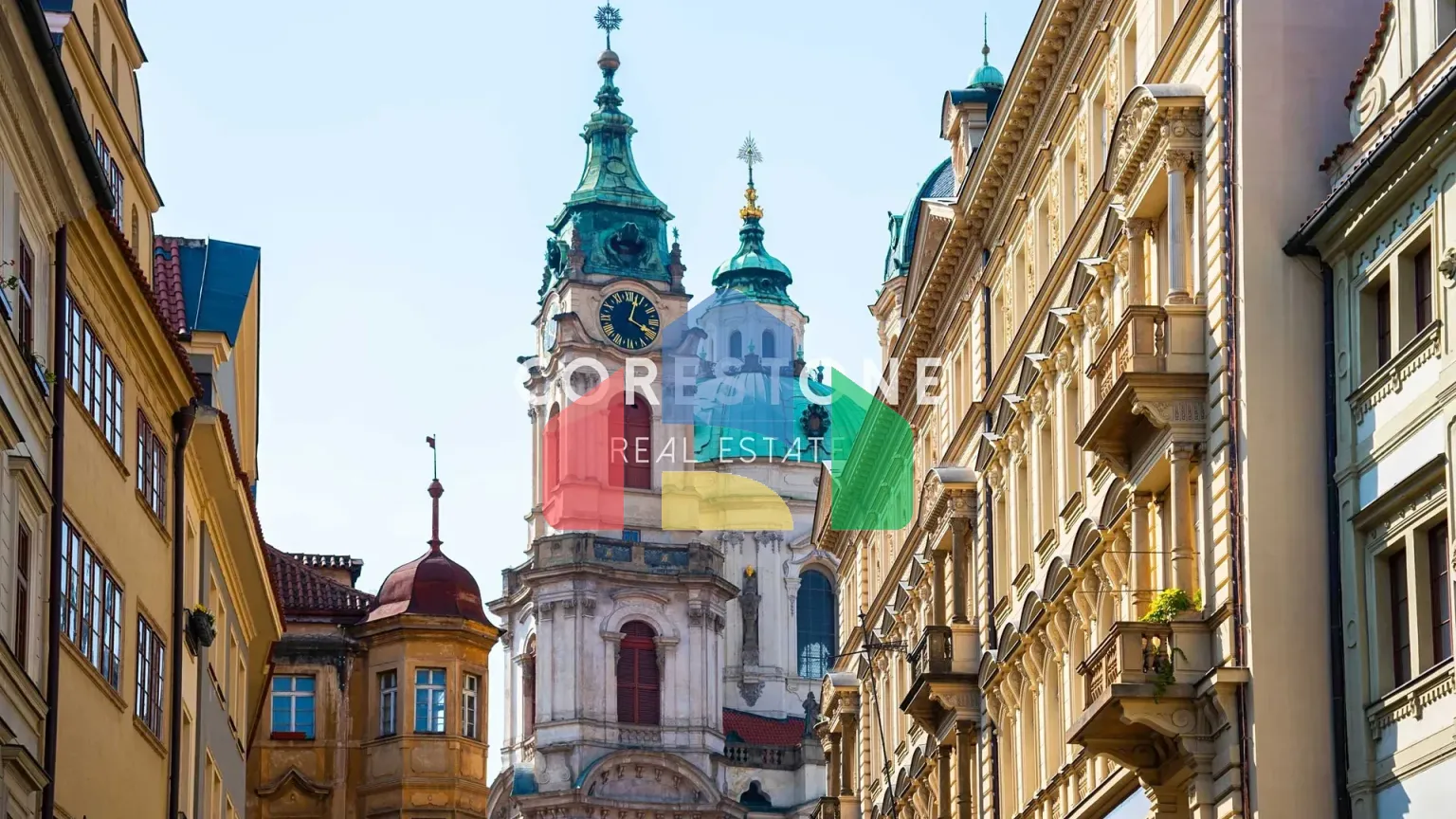 На продажу многоквартирные дома 900 m²