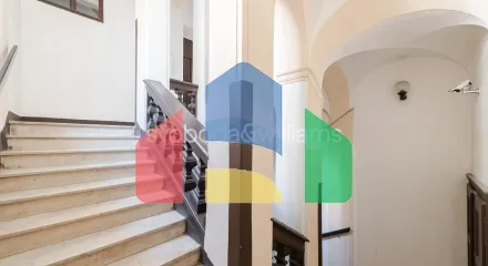 На продажу многоквартирные дома 1700 m² На продажу многоквартирные дома 1700 m²