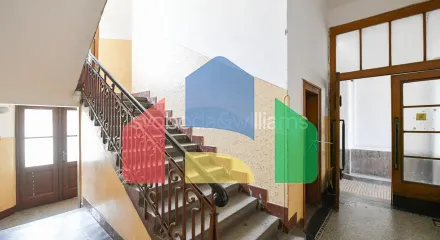 На продажу многоквартирные дома 939 m²