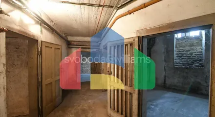 На продажу многоквартирные дома 939 m²