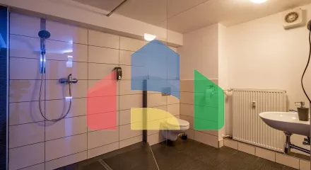 На продажу другие объекты коммерческой недвижимости 100 m²